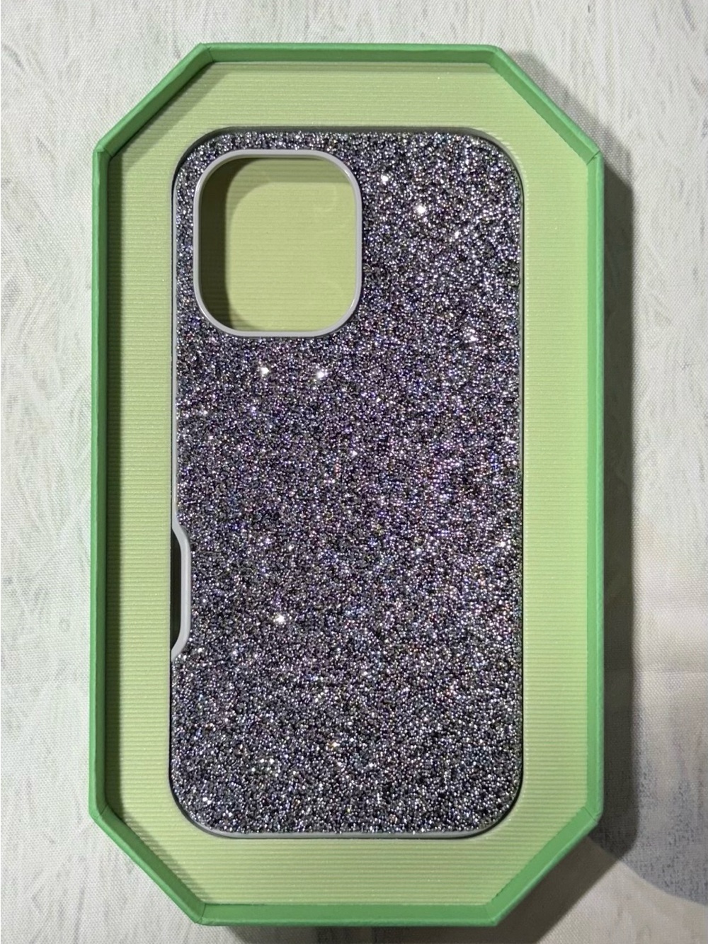 Swarovski High smartphone case iPhone 17, Silver tone, 5731157